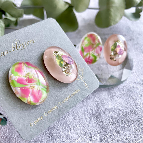 glass oval pink tulip nuance Earrings 8枚目の画像
