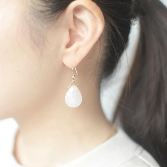 BEAUTY 14kgf 大粒ローズクォーツのフックピアス ピアス（スタッド・一 