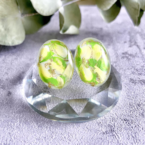 glass oval tulip color Earrings 9枚目の画像