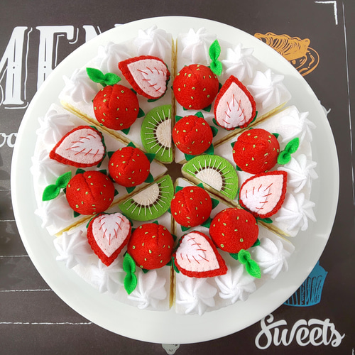 送料無料キャンペーン！】フェルトのおままごと＊2way＊紅白いちごと