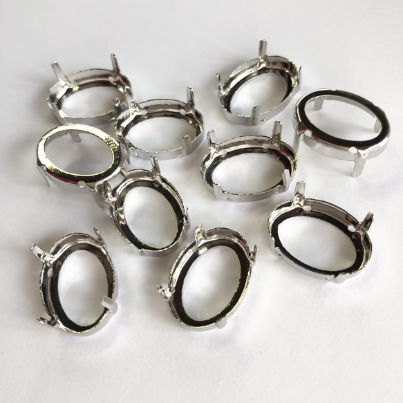 DZ020 石座 18個入り オーバル 楕円形 13x18mm石用台座 フレーム 空き