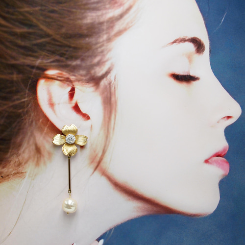 現在ピアスのみ在庫あり『hanamizuki perl』 真鍮 ハナミズキ フラワー