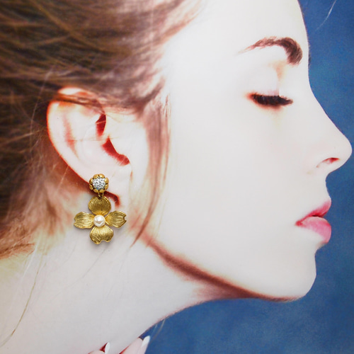 現在ピアスのみ在庫あり『hanamizuki perl』 真鍮 ハナミズキ フラワー