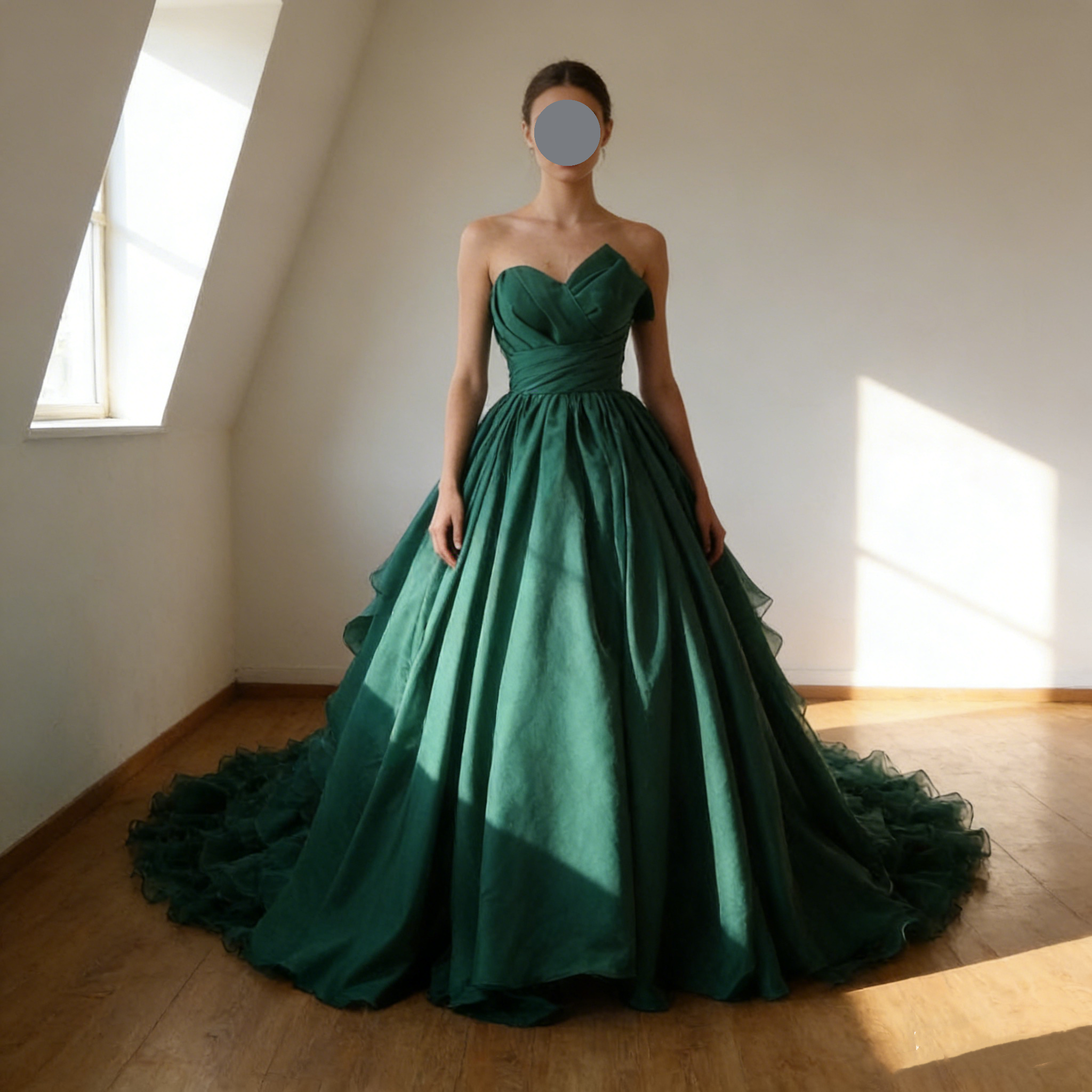 大人気上昇 豪華！グリーン カラードレス ラッフルフリル 華やかなトレーン プリンセスライン /結婚式/披露宴
