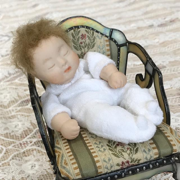 赤ちゃん人形 3枚目の画像