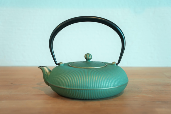 南部鉄器 鉄瓶 立目 夏草 0.8L ポット・急須 南部鉄器工房 及富 通販