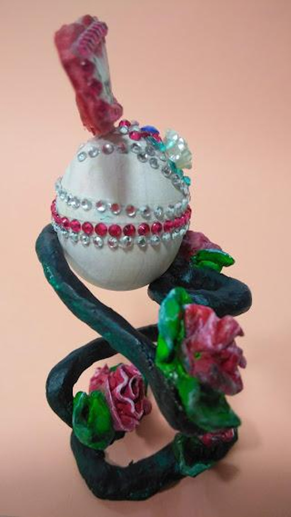 『薔薇のエッグスタンド』イースターエッグ　創作キラキラアート　プレゼント 6枚目の画像