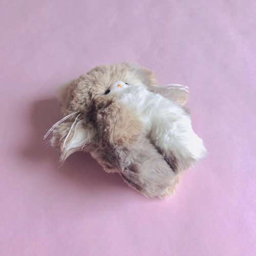 まだらちゃん。ナチュラルな色合いのねこさん♡手のひらサイズの