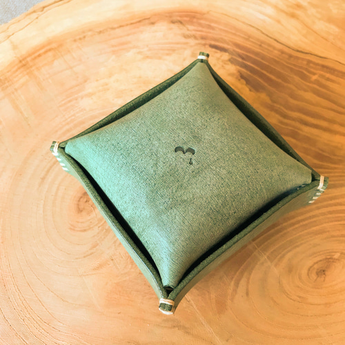 本革の小物入れ箱【KOBACO】グリーン・ギフト＊イタリアンレザーででき