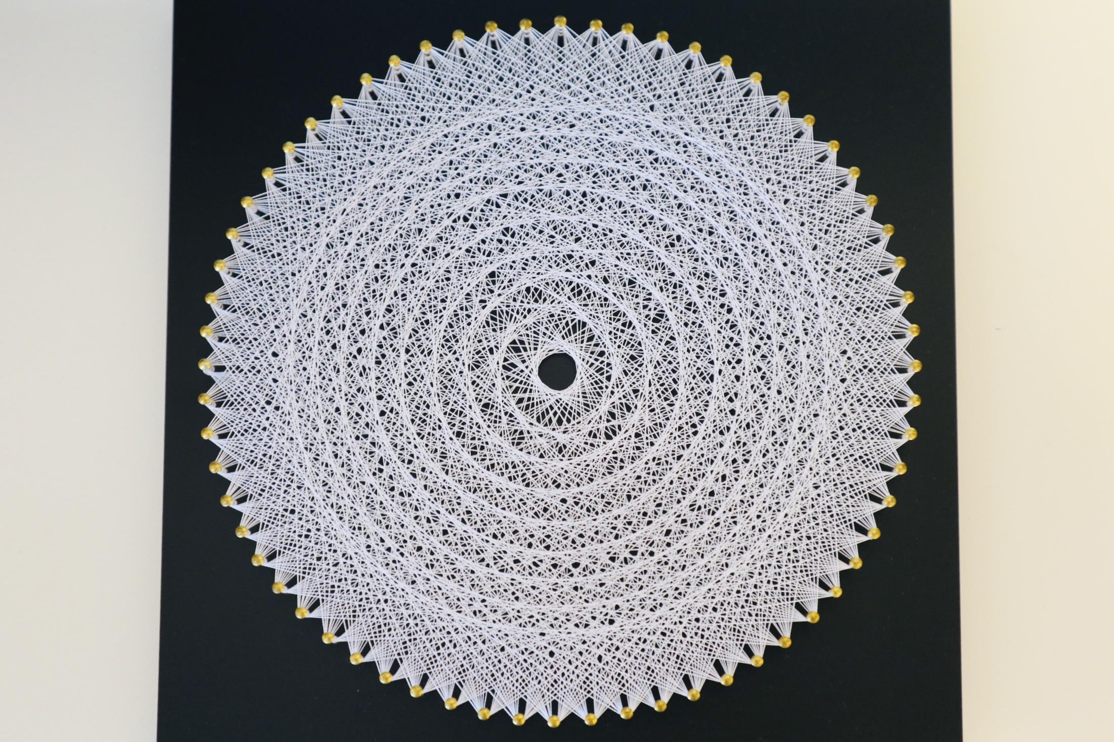 【糸掛け曼荼羅アート】〜見る度に心が癒される糸掛けアート〜　インテリアやプレゼントにオススメです♪     《受注制作》