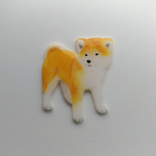 秋田犬の子犬のブローチ ブローチ sato 通販 13663768｜Creema