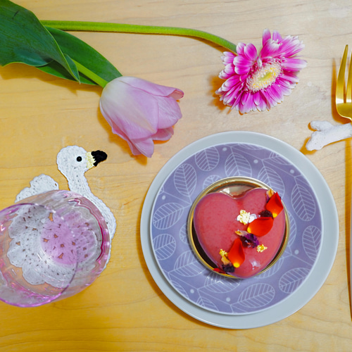 白鳥沢 アートコースター 63枚 おはようございます。 本日は7月9日、1955年のこの日に開園した