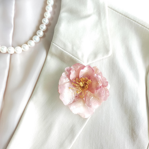 〜桜貝色の椿のコサージュ/髪飾り〜ドライフラワー　入園式　入学式  春　ピンク　結婚式　ヘアアクセサリー　ママコーデ　花 19枚目の画像