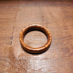 條紋宏都拉斯紅木 1 件式戒指 第4張的照片