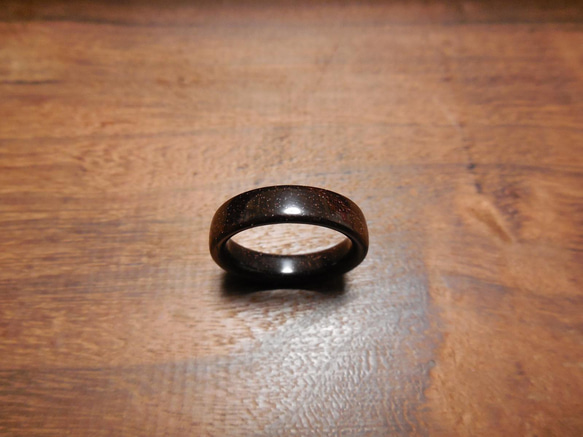 謎ローズウッド１ピースの指輪 3枚目の画像