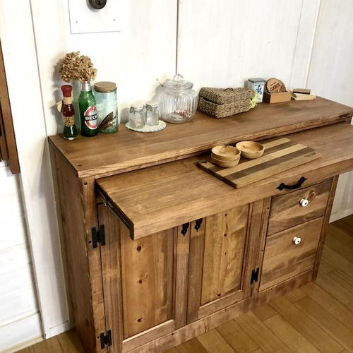 ハンドメイド　カントリーラック　下部分 ♪ワークテーブルが出てくる カウンター下収納 収納家具 カントリー