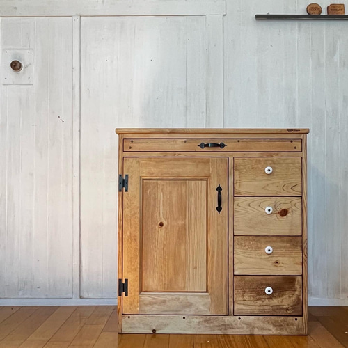 ♪ワークテーブルが出てくる カウンター下収納 収納家具 カントリー