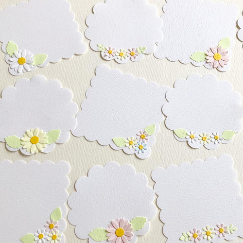お花が付いた可愛いカード12枚(5.7cm)〜コメントカード 寄せ書きカード