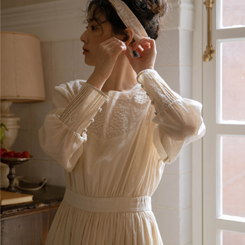 ヴィンテージ風 刺繍入りワンピース ハイウェスト ロングワンピース