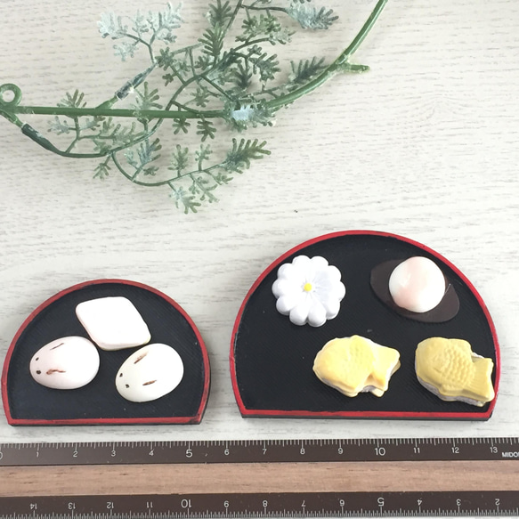 ✿和風の半月盆　単品✿　【ミニチュア】ぬいぐるみ人形ドール撮影小物　おしゃれカフェ　リビング 1枚目の画像