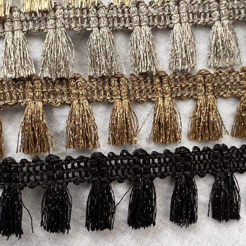 21ヤード x 1インチ フリンジ トリム タッセルセット 4色 レーストリム リボン ポリエステル生地 レース フリンジ リボン カーテン フリンジ  クラフト シフォン レース タッセル トリム フリンジ リボン ガーメント エクステンダー DIY クラフト 21ヤード (ブラック)