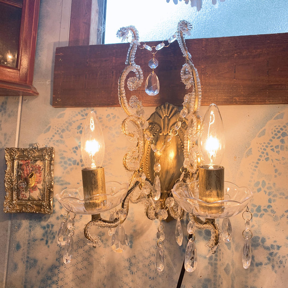 豪華でアンティーク 壁掛け シャンデリア ホワイト 豪華でアンティーク 壁掛け シャンデリア ホワイト ライト・照明