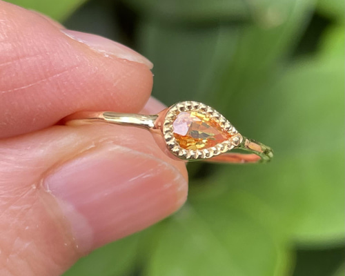イエローサファイアリング　silver925 ゴールデン サファイア 華やかなイエローの雫 シルバーSV925
