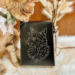 【熱銷新貓】像貓一樣充滿自信 | 高級感煙盒包 異型珍珠毛絨絨手提包 貓咪包包 小方包 第6張的照片