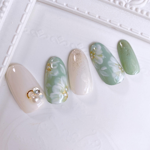 人気】人気‼︎ミントグリーンのお花ネイル フラワー シンプル グリーン