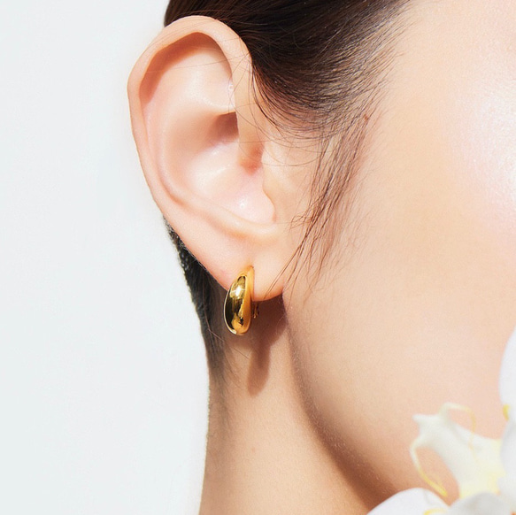 【新井恵理那さん着用】痛くないイヤリング／アレルギー対応 Teardrop earrings M 1枚目の画像