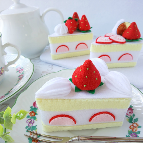 フェルトのおままごと＊いちごのショートケーキ3個セット＊食品