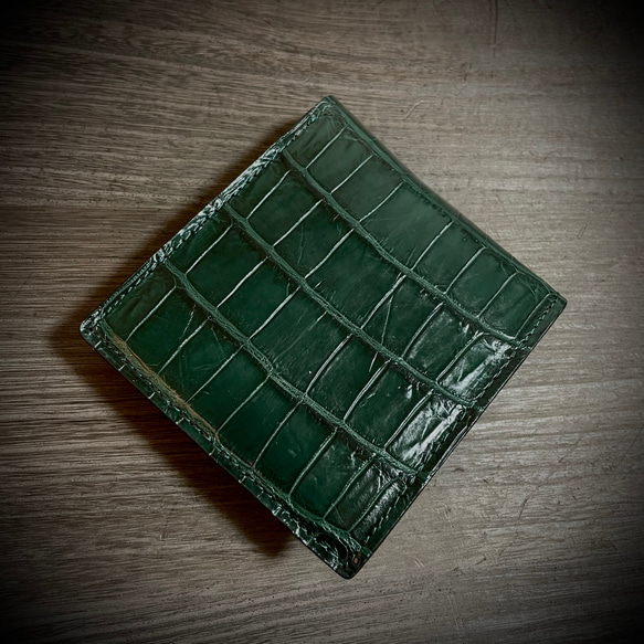 クロコダイル 折財布 二つ折り ワニ革 ハンドメイド 証明書付 グリーン 緑