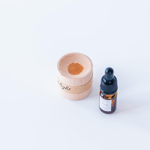ウッドアロマディフューザー と エッセンシャルオイル（5ml