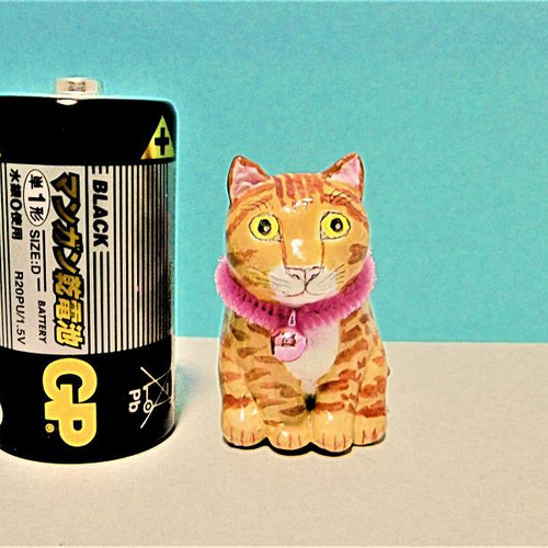 シモンズグランドセール 茶トラ猫（小）置物＃124（樹脂粘土と新聞紙） 工房 その他置物 その他