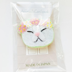 入園入学●完成品一点物【おねむねこブローチ】桜冠の猫ちゃん（フェルト・刺繍・春・結婚出産祝い） 3枚目の画像