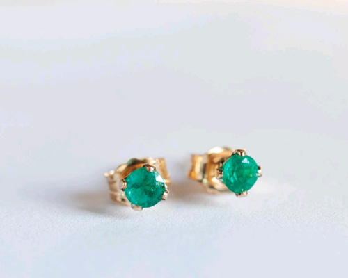 再販】エメラルド一粒ピアス◇3mm【14kgf/サージカルステンレス】5月