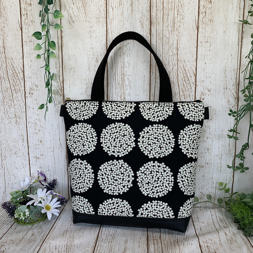 最新field of flower を両面に大きめトートバッグハンドメイド 最新field of flower を両面に大きめトートバッグハンドメイド