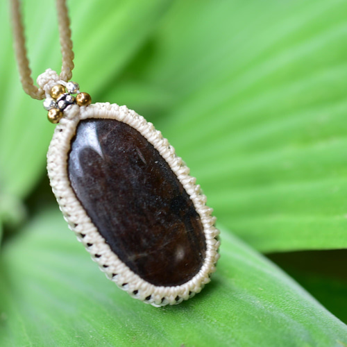 古代の色味☆ブラックサファイア マクラメペンダント257 ネックレス