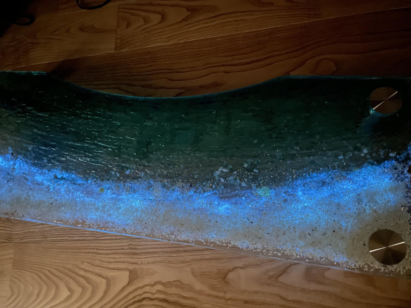 アート　モニターラック 夜光虫ターコイズブルームーンビーチ ホ　ガラススタンドラック　モニタースタンド　海 8枚目の画像