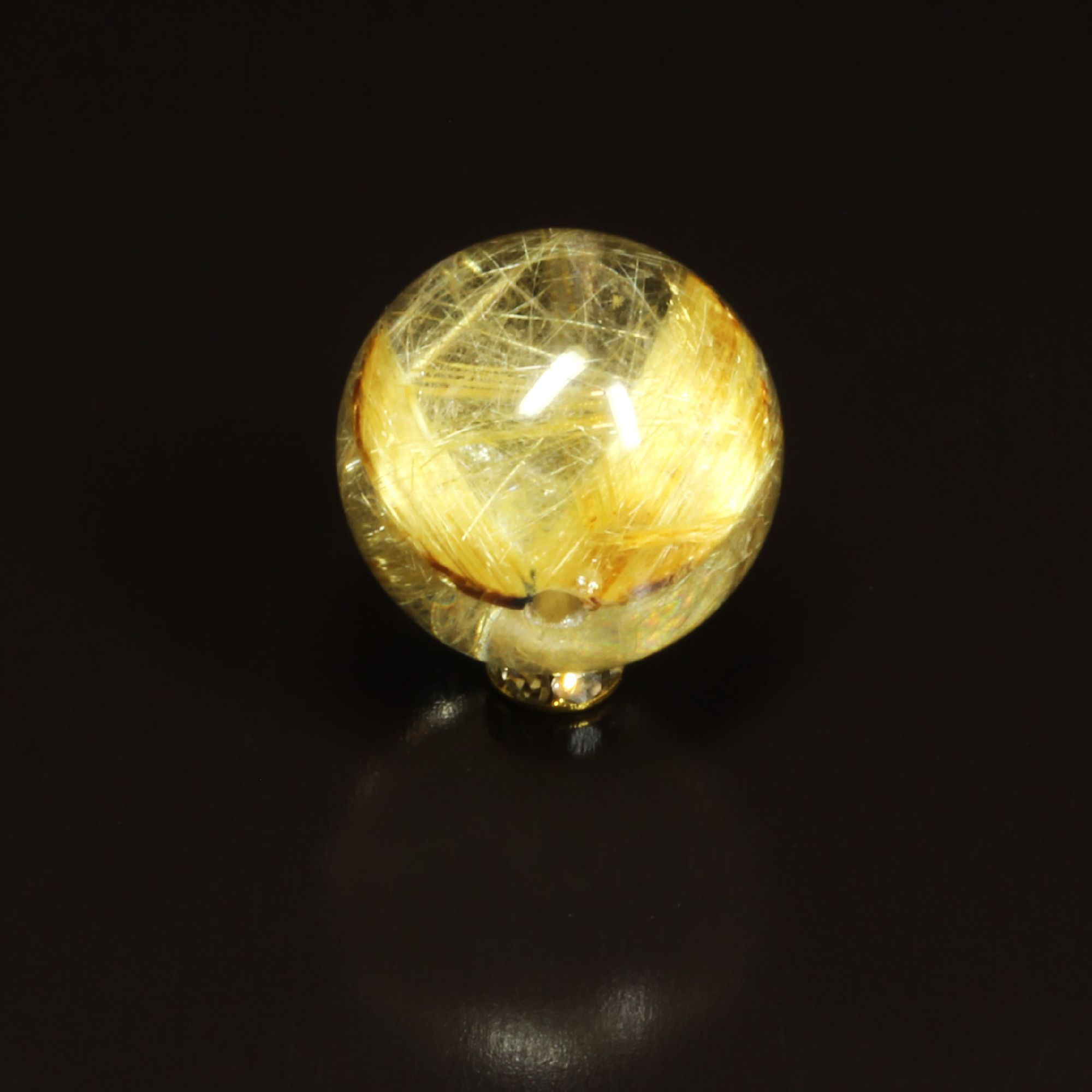 【Ｖの字に内包するルチルがカッコイイ】1粒売り ゴールドルチル １６ミリ ＳＰＲ２５ パワー充填の座布団 祈願桐箱付