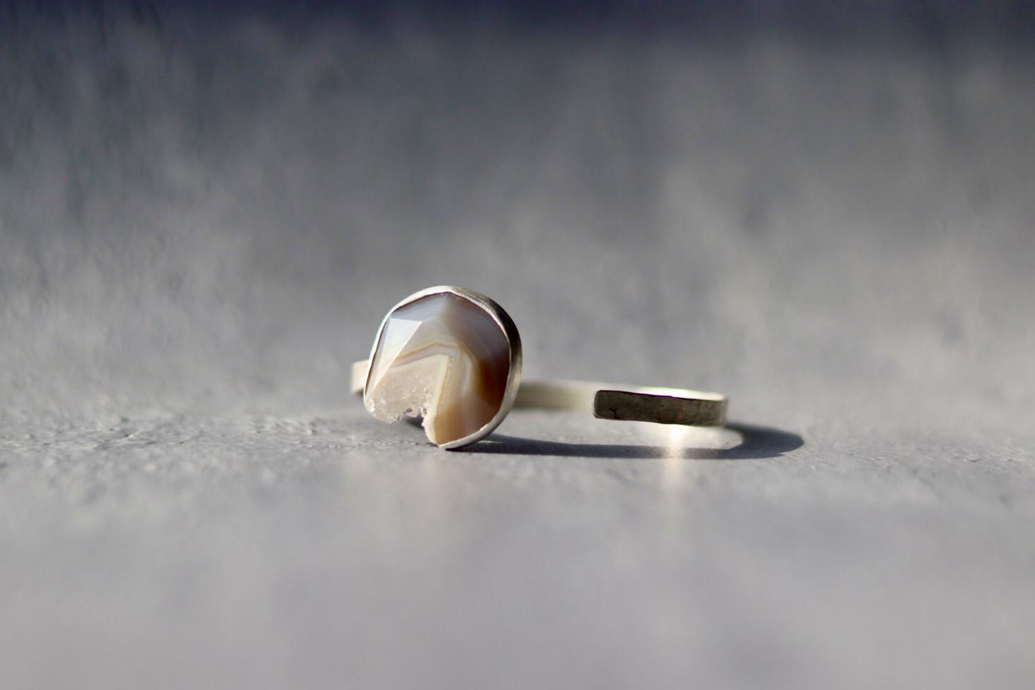 結晶瑪瑙のバングル 22,750円