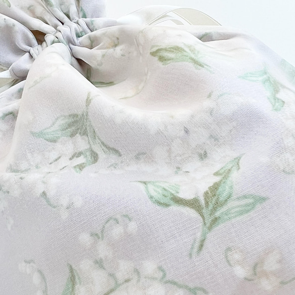 透け感の美しい　上品なオーガンジー花柄巾着ポーチ　すずらんアイボリー　鈴蘭 2枚目の画像