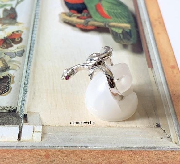 お目々がルビーコーンスネークの指輪 9枚目の画像