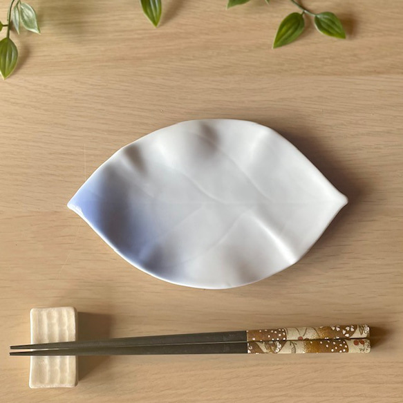 若葉型プレート・小　虹色　和モダン 11枚目の画像