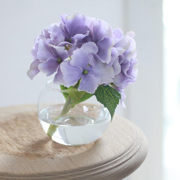 （水換え不要）紫陽花の丸ガラス花瓶挿し　パープル 1枚目の画像
