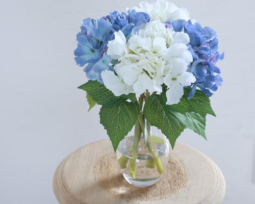 ブルー×ホワイト○紫陽花の花瓶挿し（水換え不要•枯れない） アート