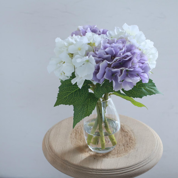 ホワイト×パープル●紫陽花の花瓶挿し（水換え不要•枯れない） 5枚目の画像