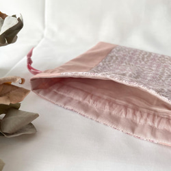 ❇︎ちょこっと巾着❇︎『リバティプリント』使用(sleeping rose-pink-) 3枚目の画像