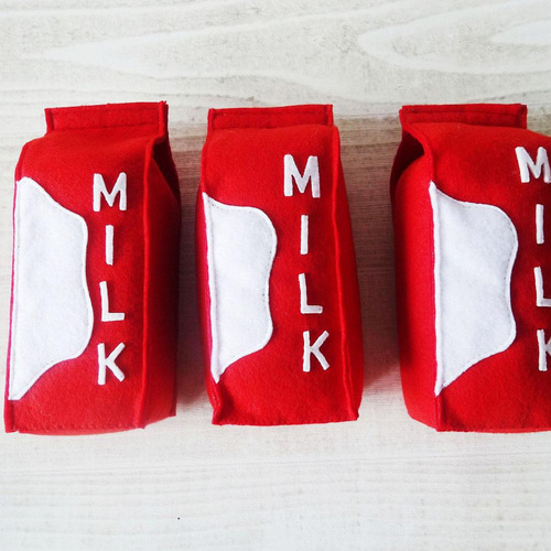 完成品】フェルト ままごと スーパーマーケット 乳製品① 8種セット