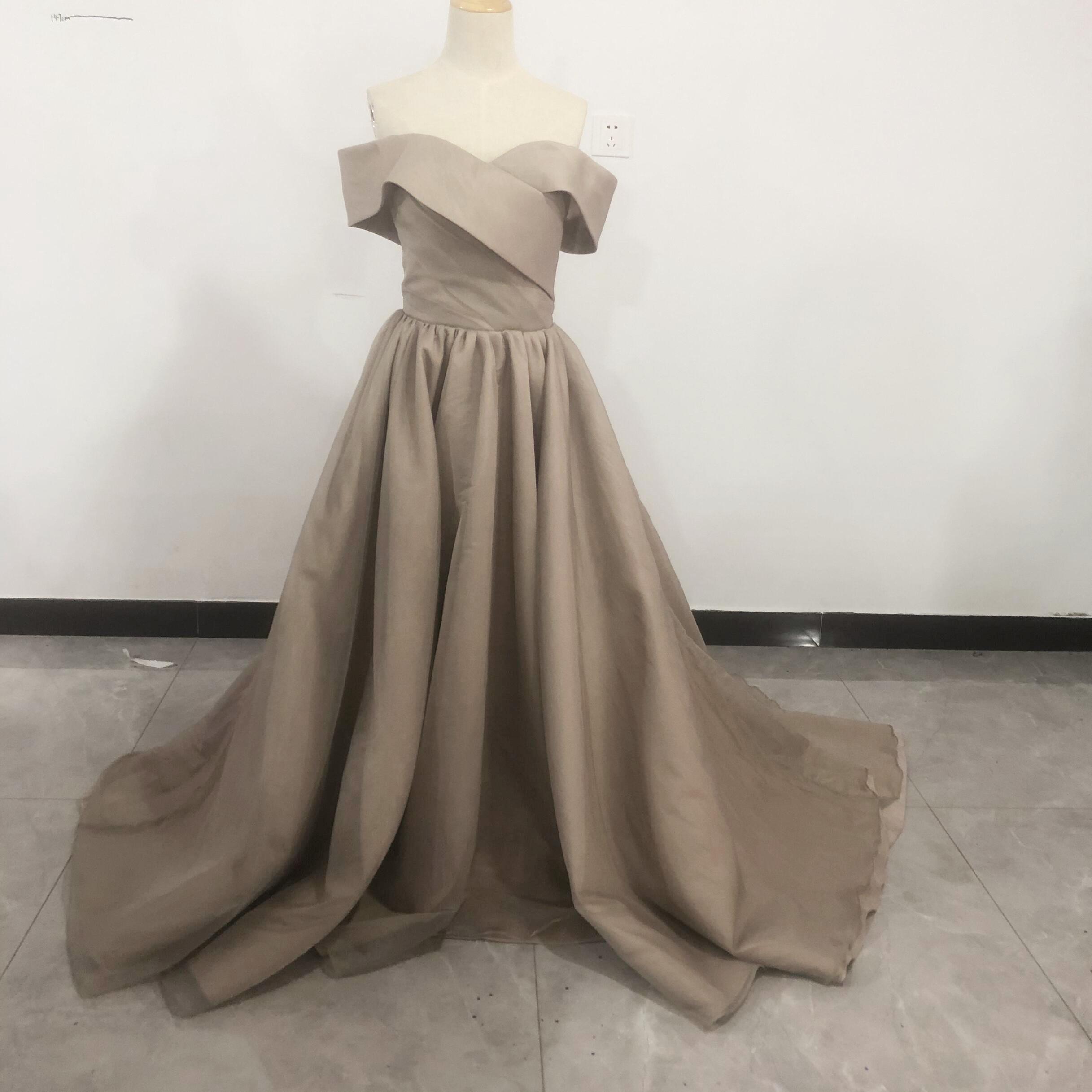高品質！   カラードレス  ビスチェ  抜群のおしゃれ見え 華やかなトレーン プリンセスライン /結婚式/披露宴